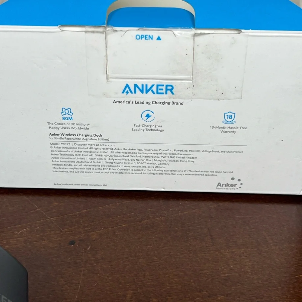 Anker Black Wireless Charging Stand for Kindle Paperwhite